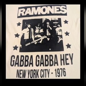 Ramones Gabba Gabba Hey New York City 1976 Medium Cream Color